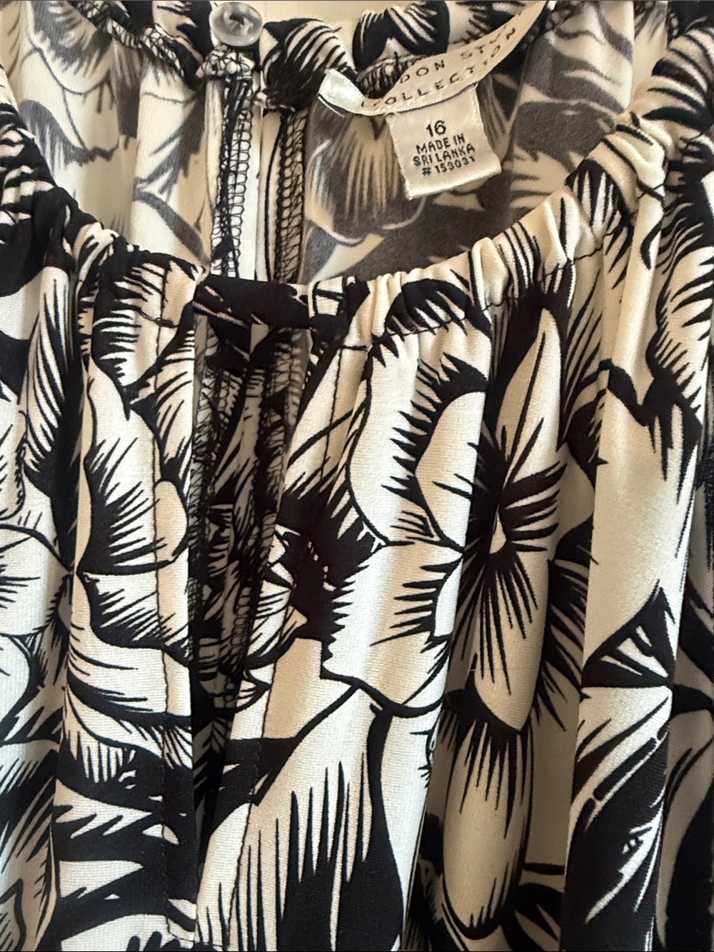 London Times Floral Print Halter Maxi Size 16 - Picture 3 of 5